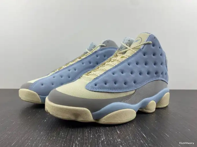 DX5763-100 SoleFly Jordan 13 Retro 0610